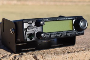 Icom IC-2300H_04 quarterview